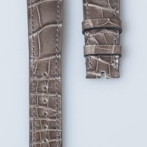 Patek-Philippe-shiny-grey-alligator-leather-strap-19.3 mm.